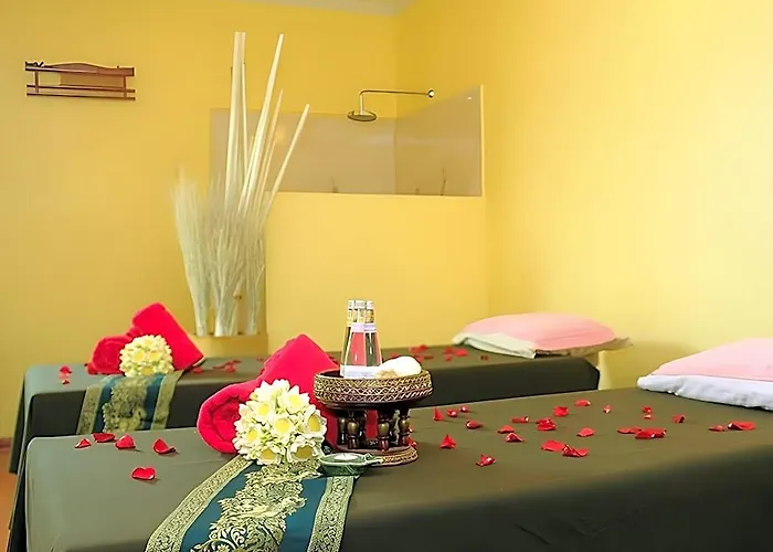Hotel Angkor 4*