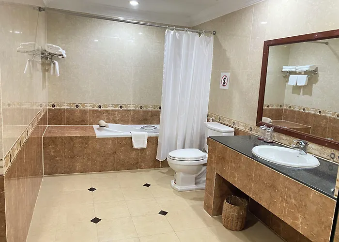 Angkor Hotel 4*